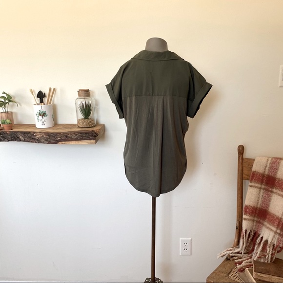 Button Up Top - Picture 3 of 3